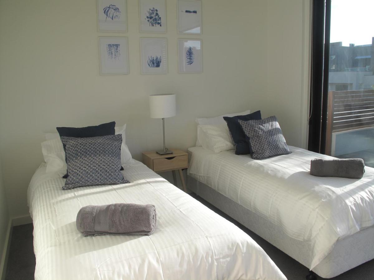 Modern 3 Bedroom Apt With Free Parking, Netflix, Wifi & Welcome Wine By Bnb Pro Melbourne Exteriér fotografie