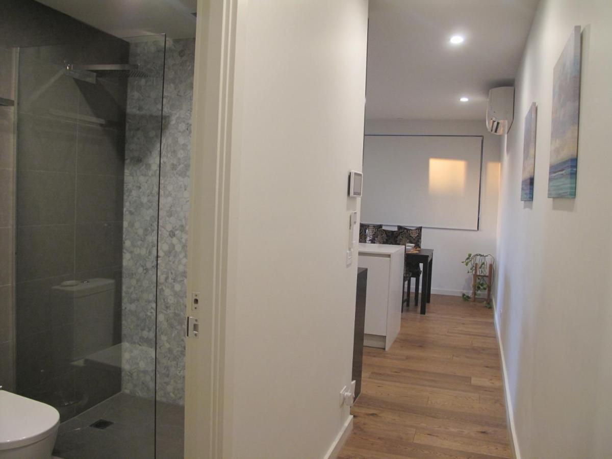 Modern 3 Bedroom Apt With Free Parking, Netflix, Wifi & Welcome Wine By Bnb Pro Melbourne Exteriér fotografie