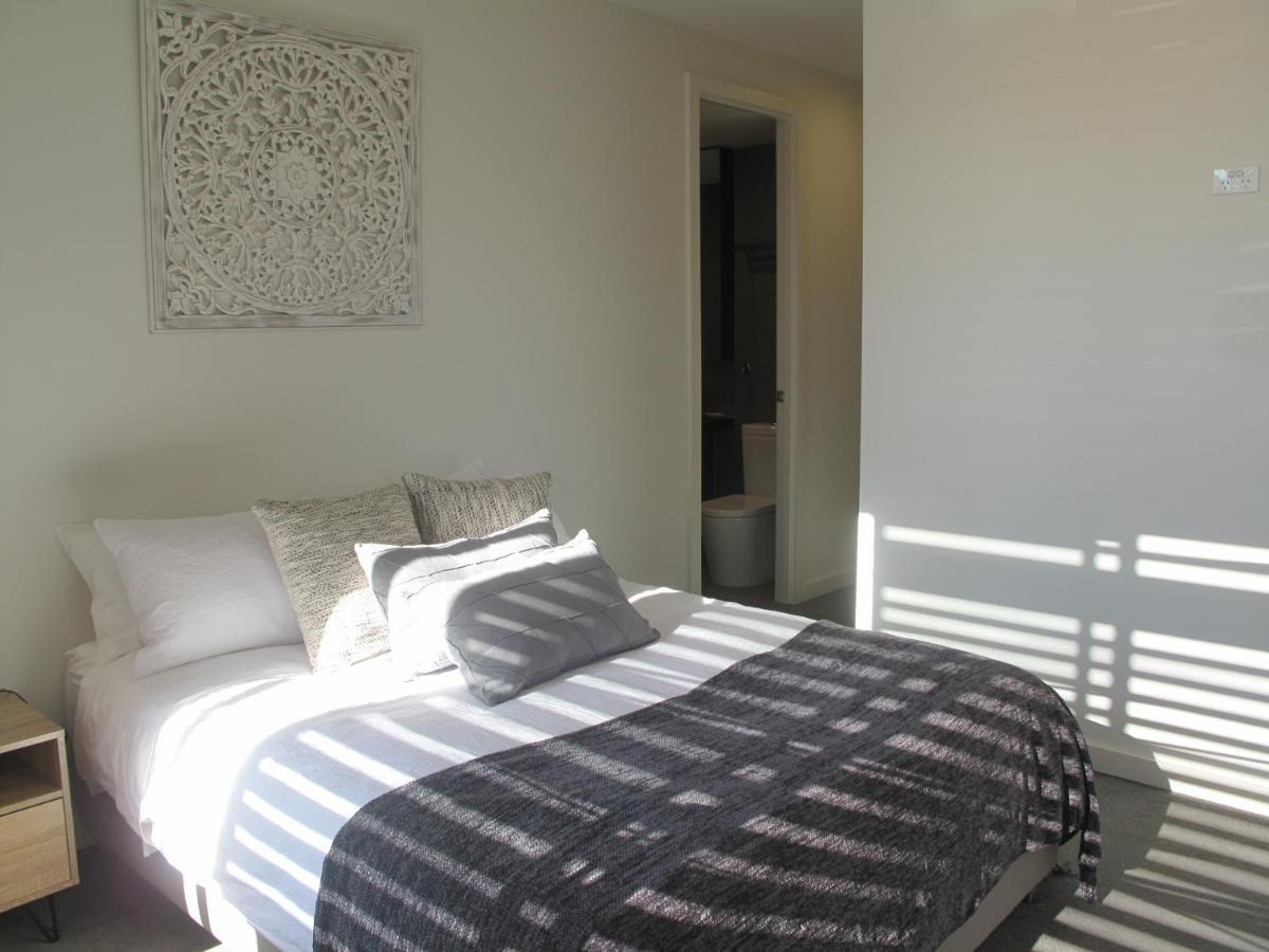Modern 3 Bedroom Apt With Free Parking, Netflix, Wifi & Welcome Wine By Bnb Pro Melbourne Exteriér fotografie