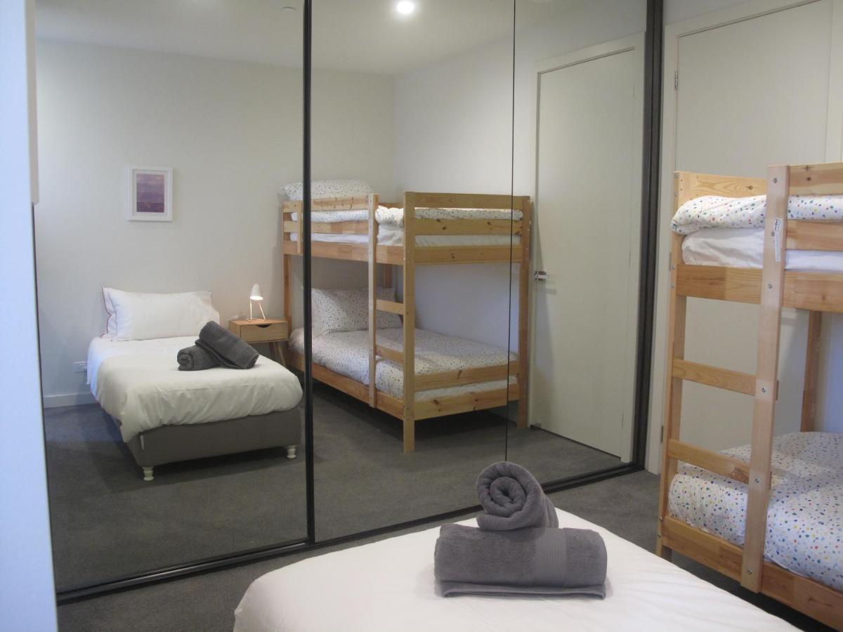 Modern 3 Bedroom Apt With Free Parking, Netflix, Wifi & Welcome Wine By Bnb Pro Melbourne Exteriér fotografie