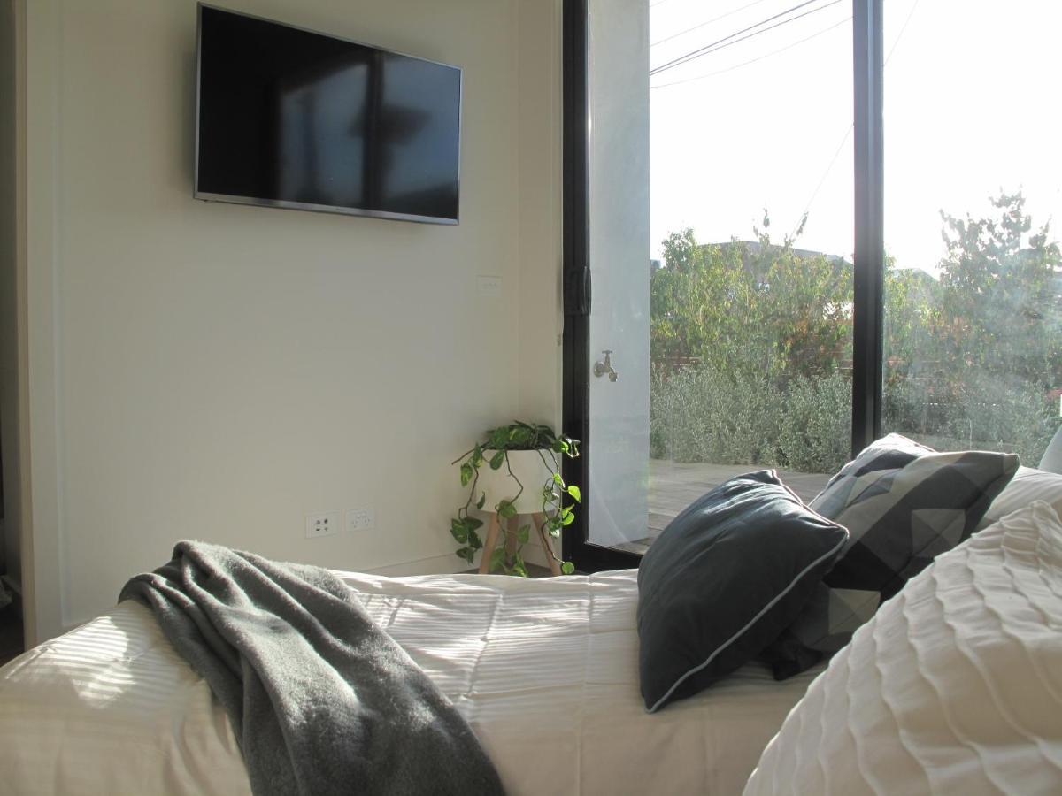 Modern 3 Bedroom Apt With Free Parking, Netflix, Wifi & Welcome Wine By Bnb Pro Melbourne Exteriér fotografie