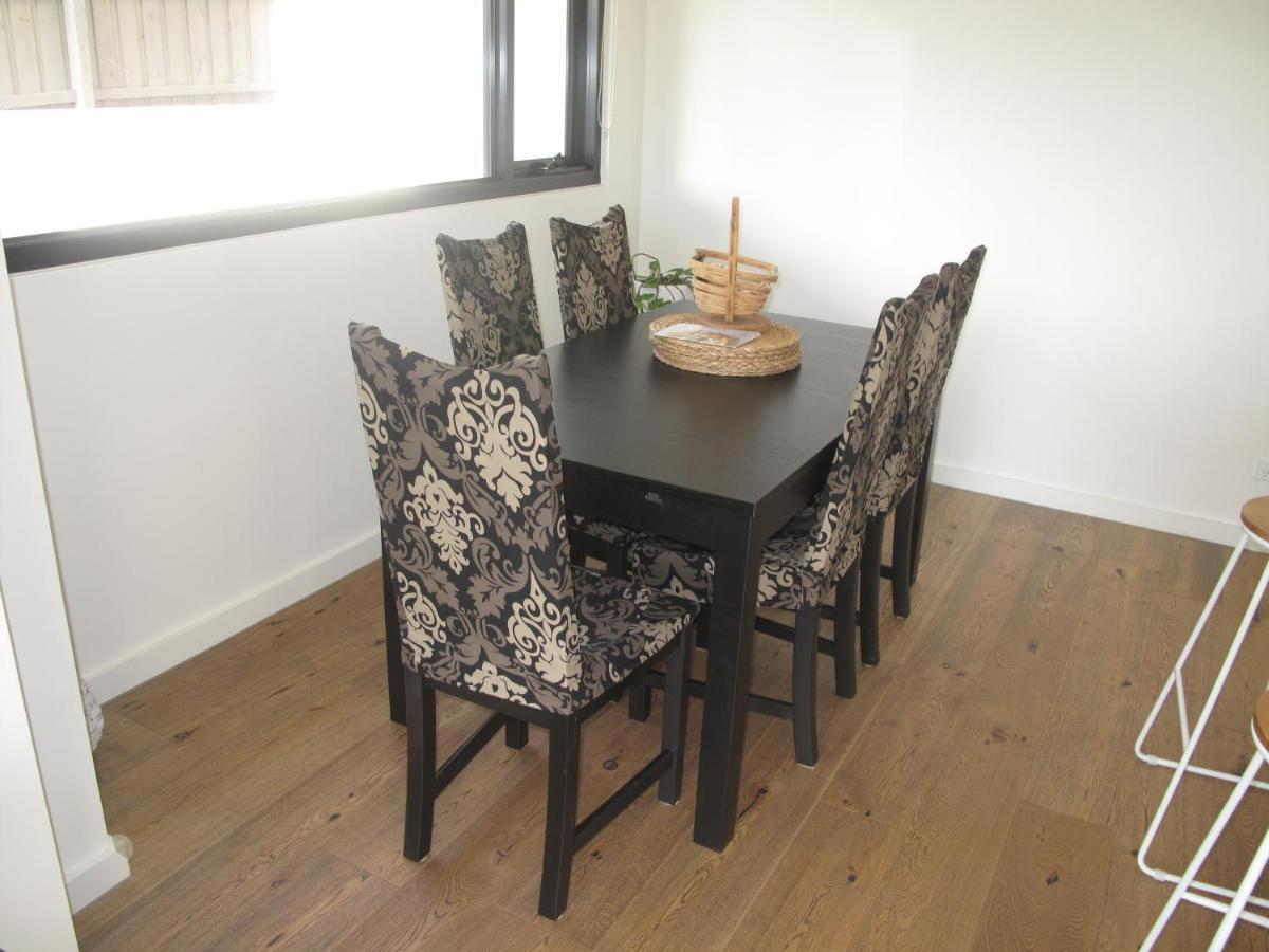 Modern 3 Bedroom Apt With Free Parking, Netflix, Wifi & Welcome Wine By Bnb Pro Melbourne Exteriér fotografie