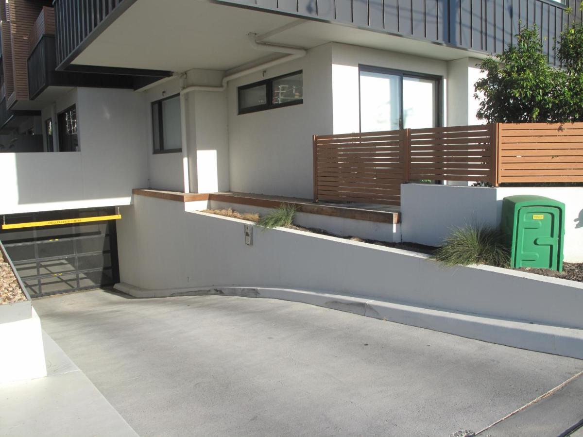 Modern 3 Bedroom Apt With Free Parking, Netflix, Wifi & Welcome Wine By Bnb Pro Melbourne Exteriér fotografie